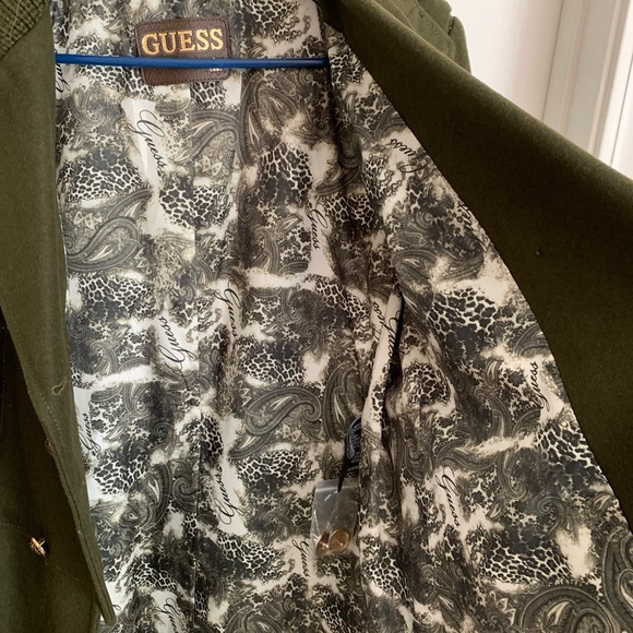 Coat - Picture 9 of 9